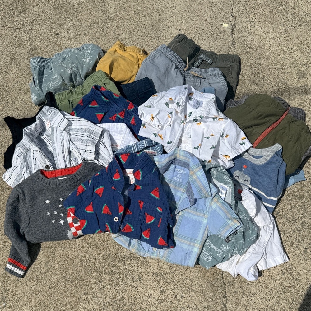 Huge Lot of Toddler 18 month Clothes Shorts Pants Shirts - 29 pieces